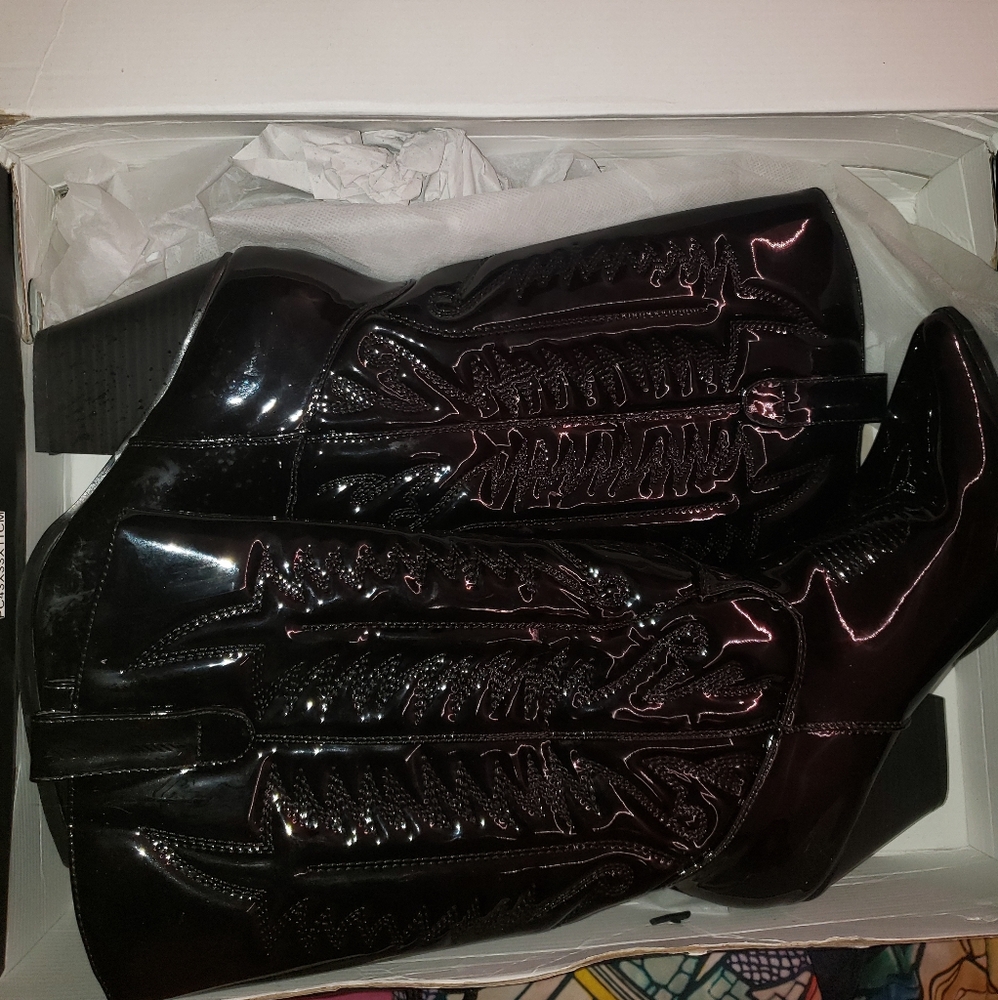 Cowgirl boots!!